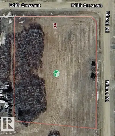 Affordable land~ Great location to build your new home~ Enjoy the freedom and seclusion of acreage l...