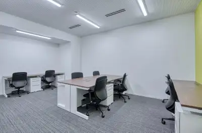 Flexible large office for rent designed to accommodate 40 people at Regus South Surrey. A fully serv...