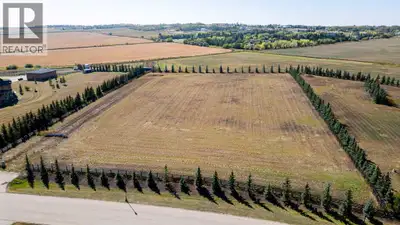 VACANT LOT AND IMMEDIATE POSSESSION!!! This 5.28 acre lot is ready to build on and zoned CR 5 countr...