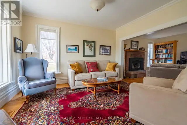 19143 COUNTY RD 2 South Glengarry, Ontario in Houses for Sale in Cornwall - Image 8