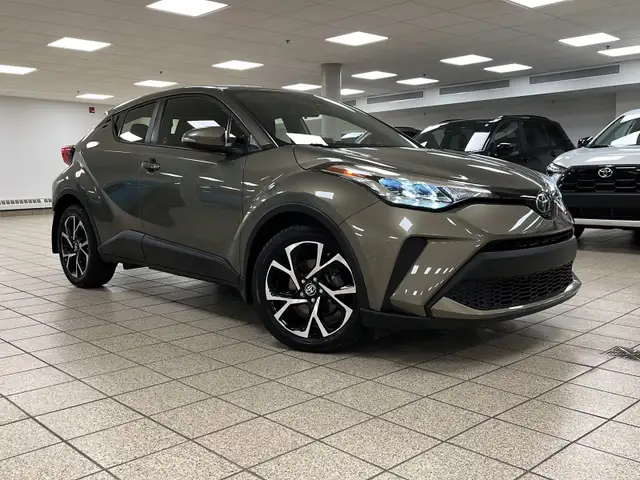 2021 Toyota C-HR XLE PREMIUM