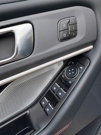 2026 Ford Explorer AMVIC Licensed Engine: V6 Cylinder Engine 3.0L L/100Km City: 13.4 L/100Km Hwy: 9.... (image 9)