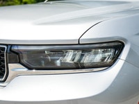 Memory Seat - Heated Seats - Heated Steering Wheel - 4x4 drivetrain for superior traction - Advanced... (image 9)