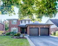 605 SANDRINGHAM Drive Waterloo, Ontario