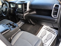 SAFETY INLCUDED LOCAL ONTARIO CAR Clean Dodge Ram 2500 BIG HORN Crew Cab 6.4L V8 with Automatic Tran... (image 9)