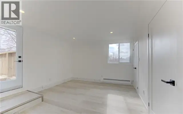 67 LOUISA Street Kitchener, Ontario in Houses for Sale in Kitchener / Waterloo - Image 37