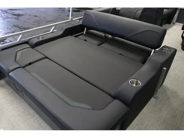 2026 Avalon VENTURE 2180 VRB + YAMAHA 70 HP in Powerboats & Motorboats in Laurentides - Image 11