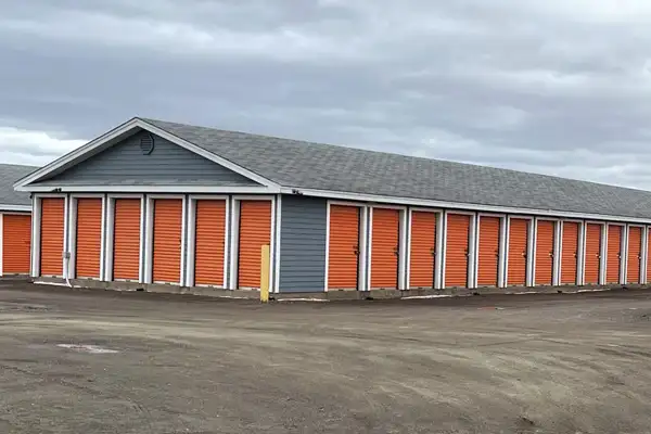 Flat rate moving in storage starting at 65$63347532606465121