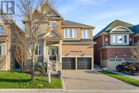 47 HERON HOLLOW AVE Richmond Hill, Ontario