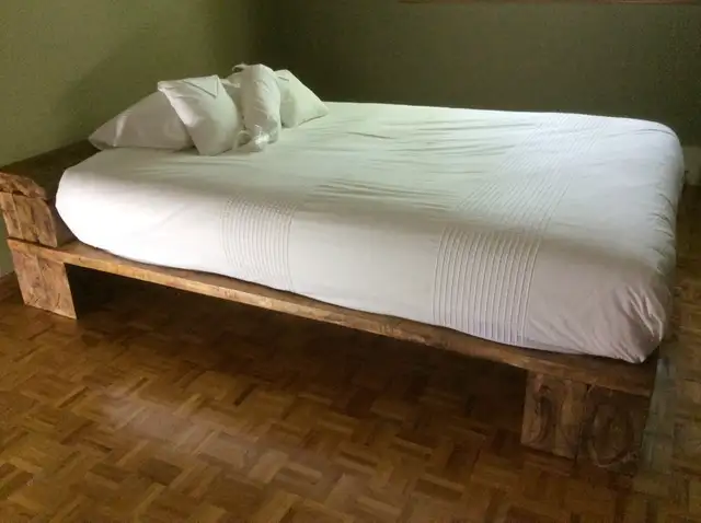 SUPERBE LIT ZEN in Beds & Mattresses in City of Montréal - Image 7