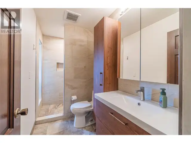 8548 YELLOWHEAD Highway Kamloops, British Columbia in Houses for Sale in Kamloops - Image 37