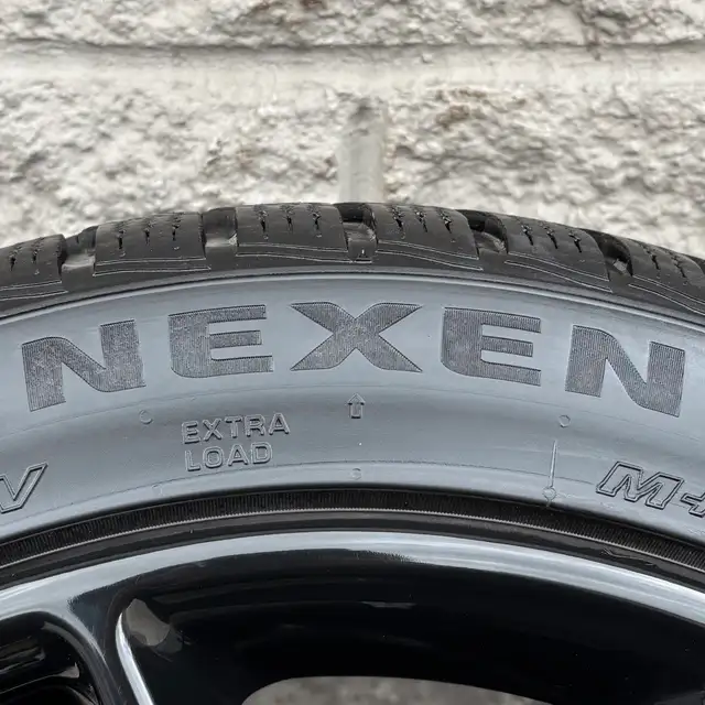 (95%) 4x 225/45R18 Nexen Winters w/ MB C-Class Wheels in Tires & Rims in City of Toronto - Image 6