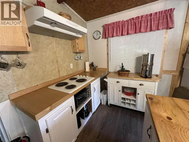 7613 MICA PLACE Lone Butte, British Columbia in Houses for Sale in 100 Mile House - Image 17