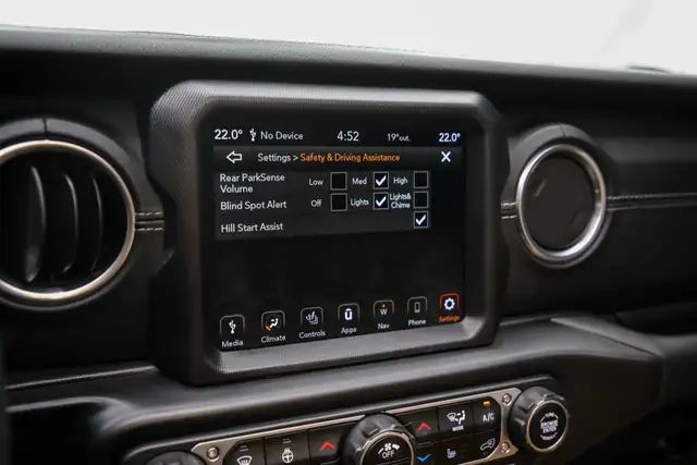 2020 Jeep Wrangler Unlimited SAHARA 4X4 DIESEL|1OWNR|NOACCDNT|PO in Cars & Trucks in City of Toronto - Image 28