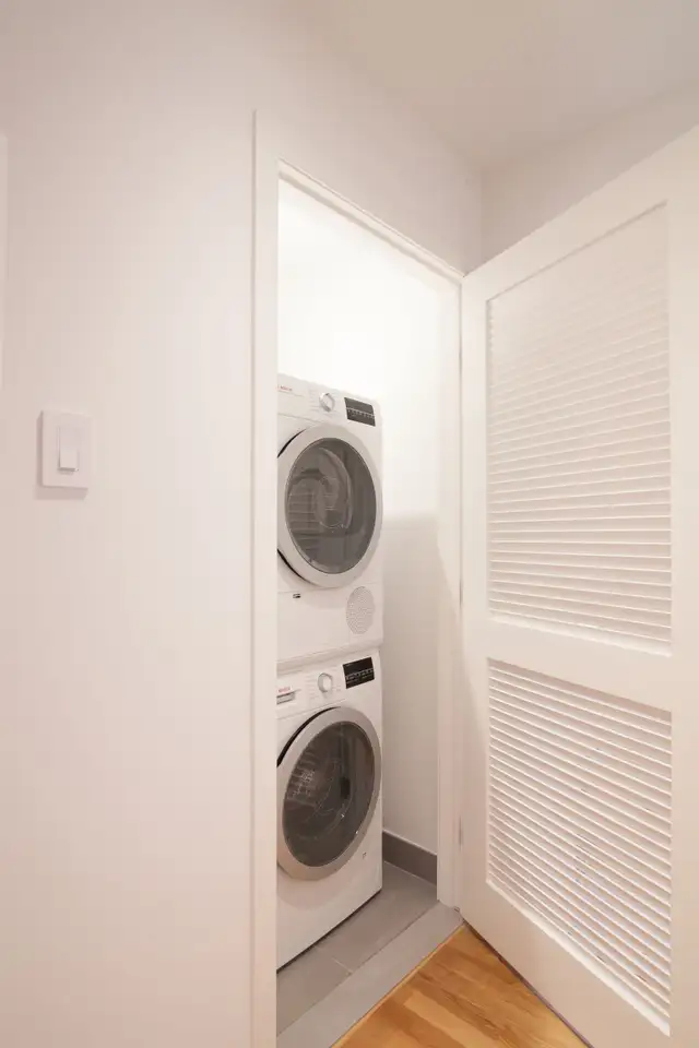 fully refurbished 2-bedroom at 5552 Snowdon, Feb 1st - ID 167 in Long Term Rentals in City of Montréal - Image 5