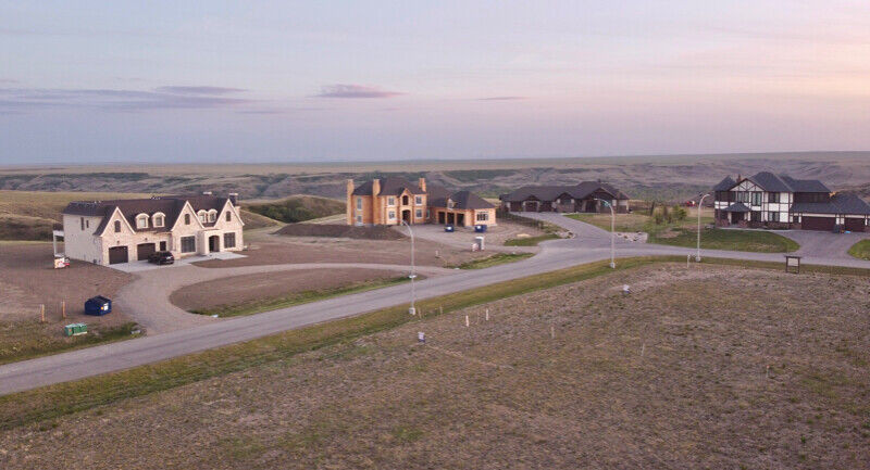 WEST LETHBRIDGE LUXURY ACREAGE VIEW LOT 16 in Land for Sale in Lethbridge