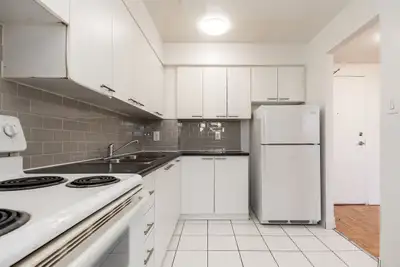 Two-bedroom, Dixon and Islington - ID 2634