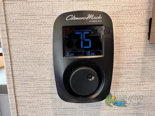 2025 Thor Motor Coach Four Winds Sprinter 24LV - Diesel in RVs & Motorhomes in Moncton - Image 56