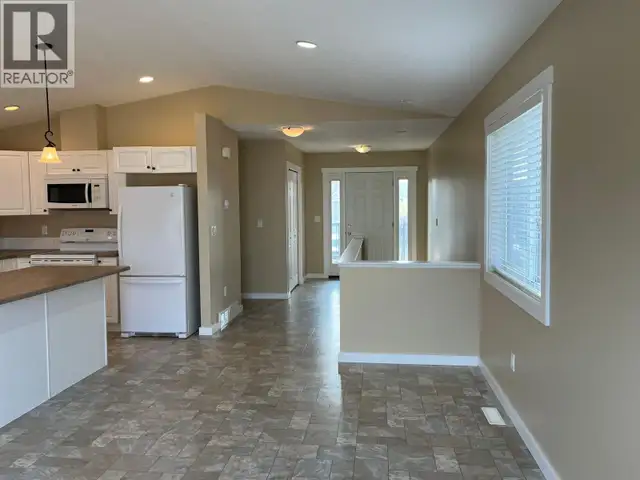 8334 87 AVENUE Fort St. John, British Columbia in Condos for Sale in Fort St. John - Image 7