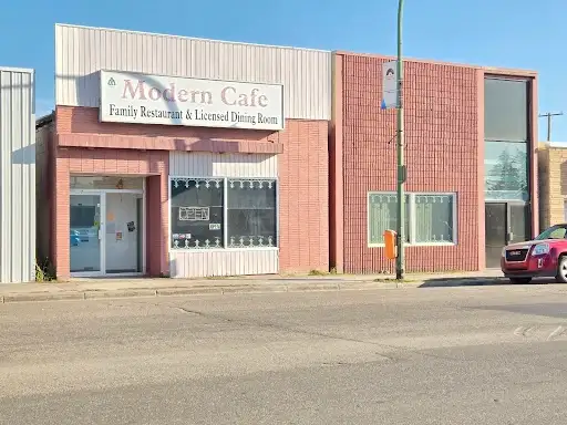 Building for Sale! 112 & 114 Saskatchewan Ave W, Outlook, SK633623590411551214