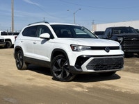 AMVIC Licensed Dealer * Heated Front Seats * Heated Steering Wheel * All-Wheel Drive * Adaptive Crui... (image 9)