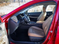 Leather Seats! Compare at $27795 - Our Price is just $26985! Ready for your urban commutes and famil... (image 7)