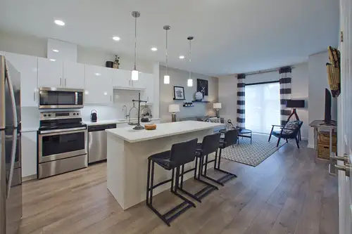 BEAUTIFUL 1 BEDROOM APARTMENT FOR RENT IN GUELPH'S EAST END PERFECT FOR MATURE ACTIVE ADULTS, RETIRE...