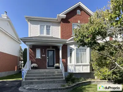 -Offre d'achat acceptée, en attente de la réalisation des conditions- Superbe maison sur 2 étages, o...
