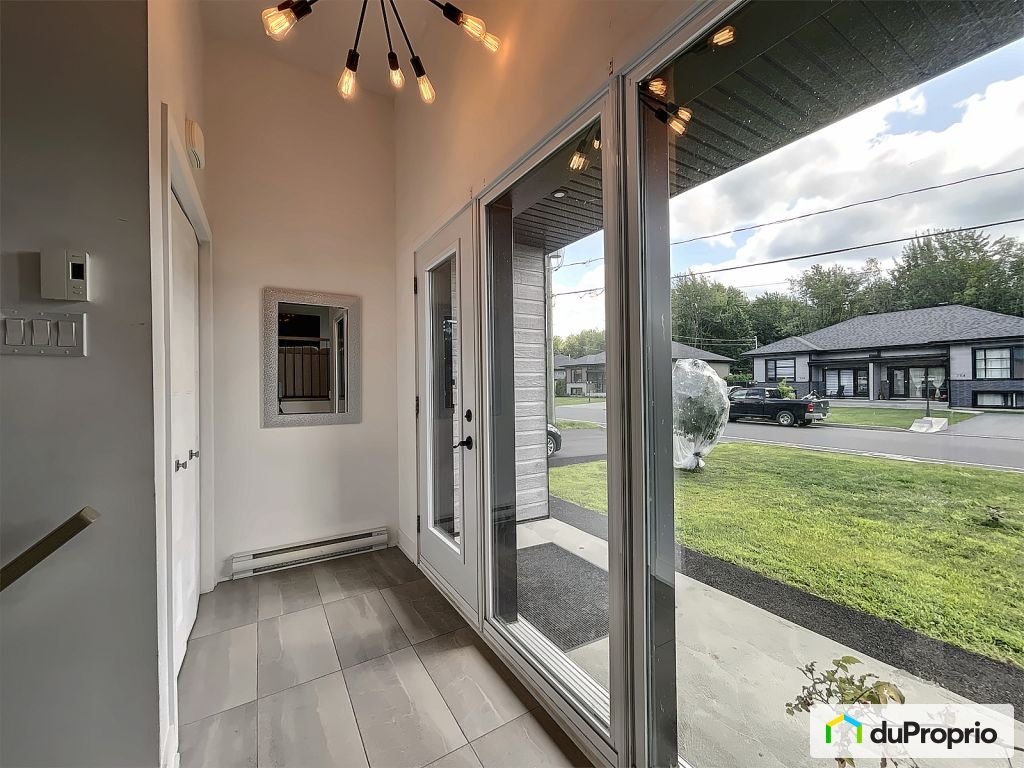 $459,000 - Semi-detached for sale in Roxton Pond — photo 2