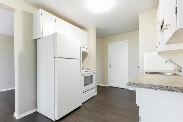 ALL INCLUSIVE - The Tuscan 1 BR Apartment Available in Long Term Rentals in Kitchener / Waterloo - Image 9