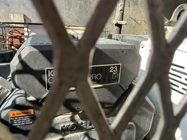 2024 Ford F-550 Crew Cab 4x4 Service Truck with Welder and Compr in Heavy Trucks in City of Montréal - Image 32