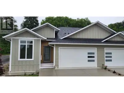 MLS® #10317944 If you have been looking for that upscale development, look no further! This 2800 sqf...