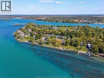 SPECTACULAR WATERFRONT BUILDING LOT ON BOBLO ISLAND WITH OVER 90' OF FRONTAGE BUILD YOUR DREAM HOME....