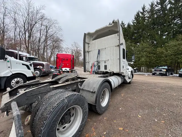 2020 Kenworth T680 Heavy Spec in Heavy Trucks in Hamilton - Image 4