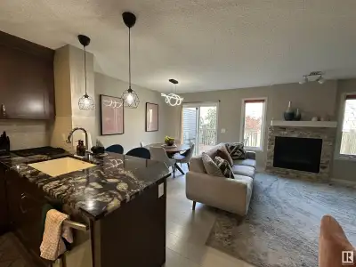 903 EBBERS CR NW Edmonton, Alberta