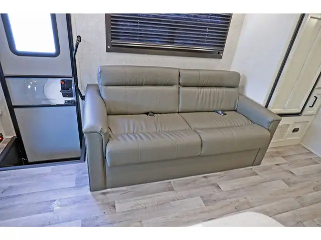 2023 Entegra Coach Odyssey 31F Bund Bed NEUF VR/RV Classe C 2023 in RVs & Motorhomes in Laval / North Shore - Image 7