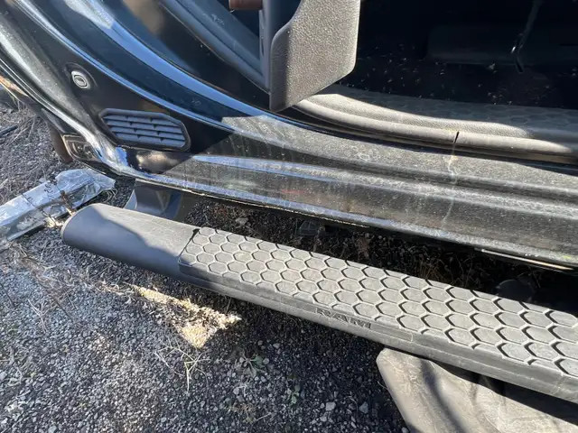 2019 Ram Running Boards Black in Other Parts & Accessories in St. Catharines - Image 4