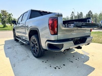 This GMC Sierra 1500 boasts a Gas V8 6.2L/376 engine powering this Automatic transmission. ENGINE, 6... (image 4)