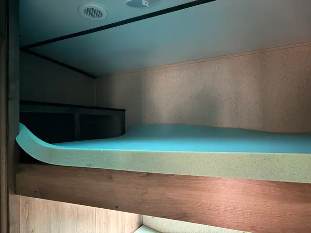 2018 Keystone SPRINTER 29 FWBH in Travel Trailers & Campers in St. Albert - Image 17