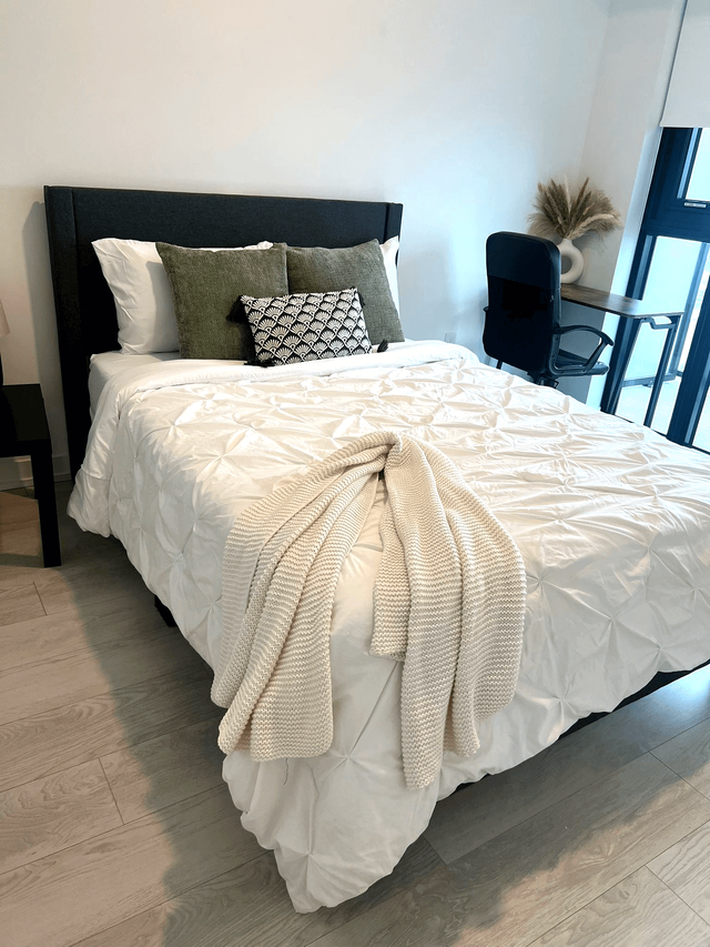 Your Perfect Home Awaits! 1-5 Bedroom Homes for Rent in Short Term Rentals in Mississauga / Peel Region - Image 19