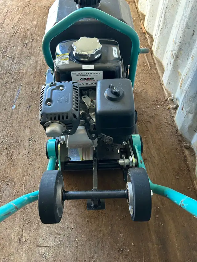 Ammann Plate compactor in Other Business & Industrial in Calgary - Image 4