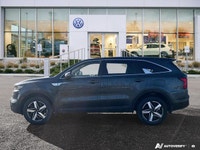This Kia Sorento delivers a Regular Unleaded I-4 2.5 L/152 engine powering this Automatic transmissi... (image 1)