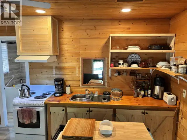 1005 SIMON BAY ROAD Fraser Lake, British Columbia in Houses for Sale in Burns Lake - Image 6