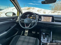 Wireless Phone Connectivity, Wheels w/Locks, Valet Function, Trip Computer, Transmission w/Driver Se... (image 9)
