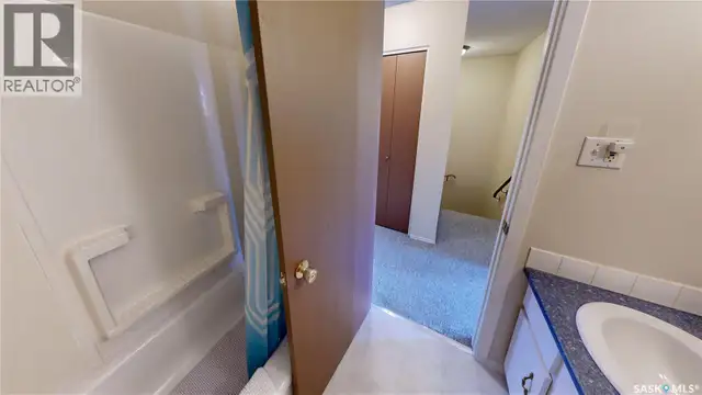 6 Mackenzie MEWS Regina, Saskatchewan in Condos for Sale in Regina - Image 18