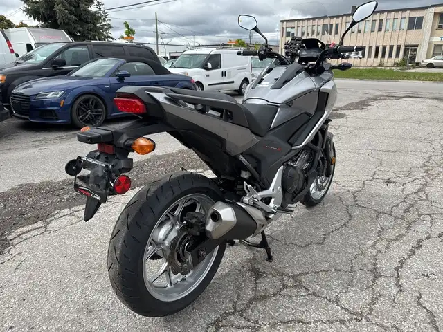2016 Honda NC750X ~ HONDA NC750X ~ COOL BIKE ~ DUAL PURPOSE ~ in Street, Cruisers & Choppers in City of Toronto - Image 6
