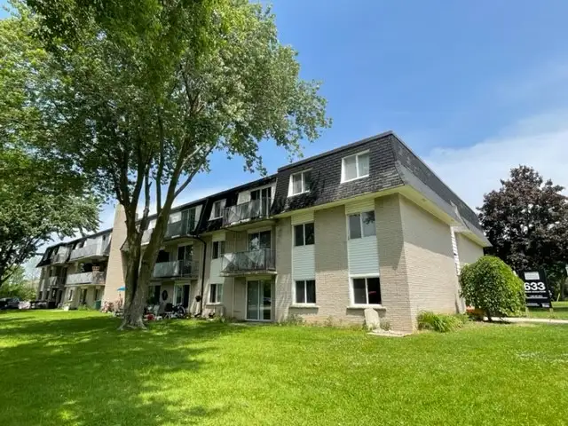 Cozy 2 Bedroom Apartment - 583-689 Barber Avenue in Long Term Rentals in Kitchener / Waterloo - Image 4