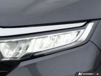 Single-owner vehicle with no reported accidents »» Grey exterior with refined styling »» Smooth auto... (image 9)