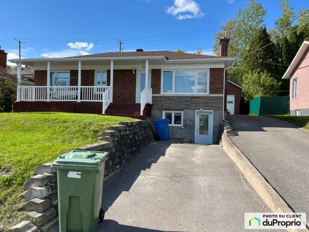 $375,000 - Bungalow for sale in Chicoutimi (Chicoutimi-Nord) — photo 1