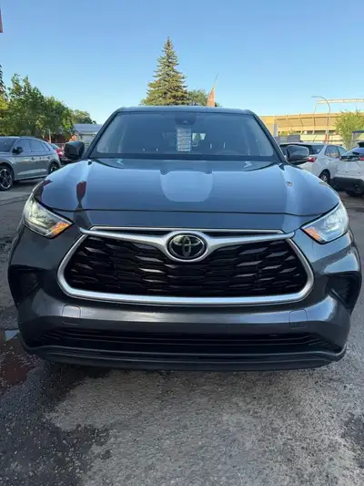2021 TOYOTA HIGHLANDER LE AWD 8 PASSENGER EASY FINANCE , View more